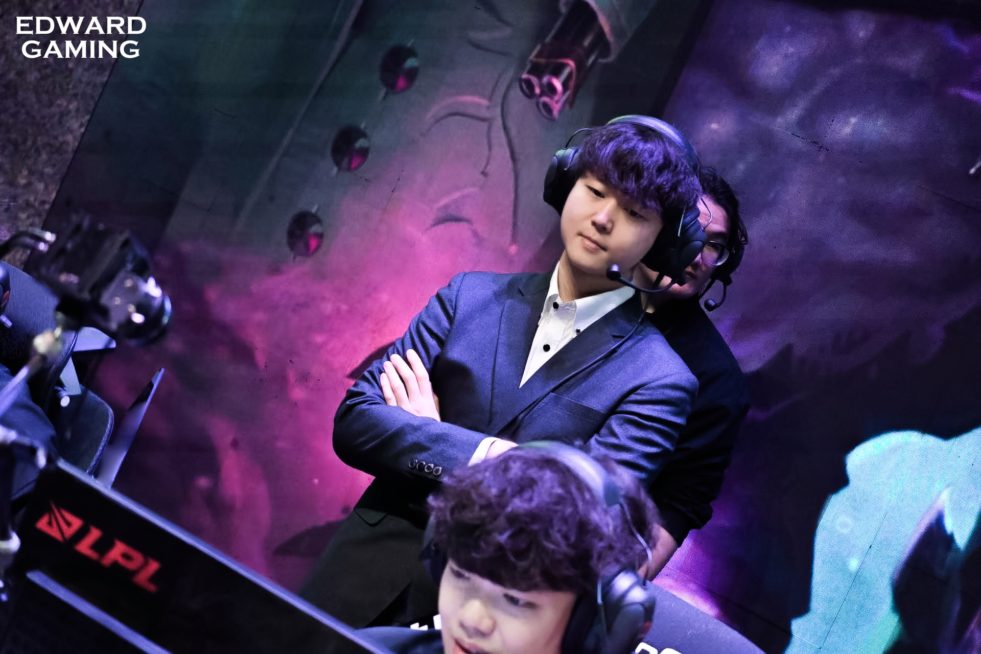 V5翻盘EG，Elk极限生还后反打宿命之战2025世界赛，留下经典瞬间的简单介绍